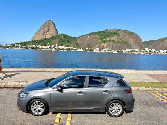 LEXUS CT200H 1.8 16V HÍBRIDO 4P AUTOMÁTICO